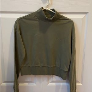 BP green crew neck